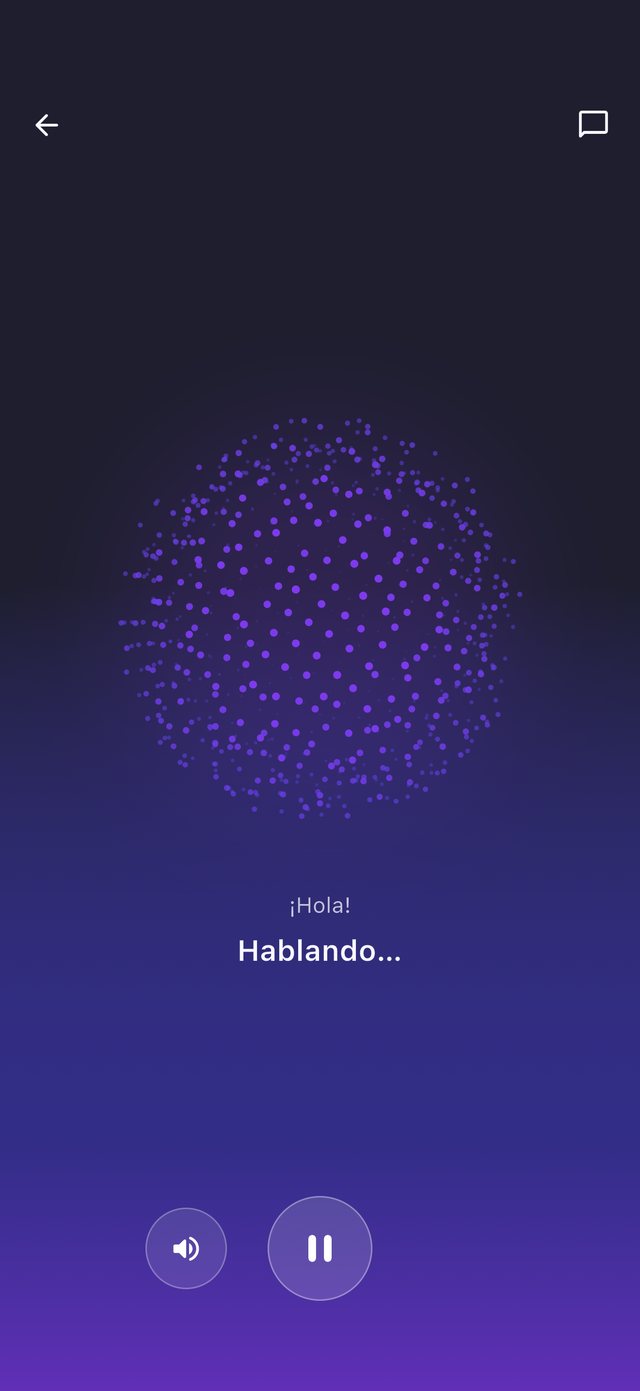 Zui en modo voz: la esfera de audio animada mientras el asistente habla en voz alta.